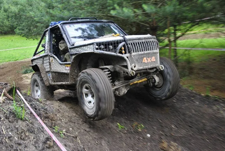 Sezon rajdów przeprawowych 2026 - jak przygotować się do pierwszego startu