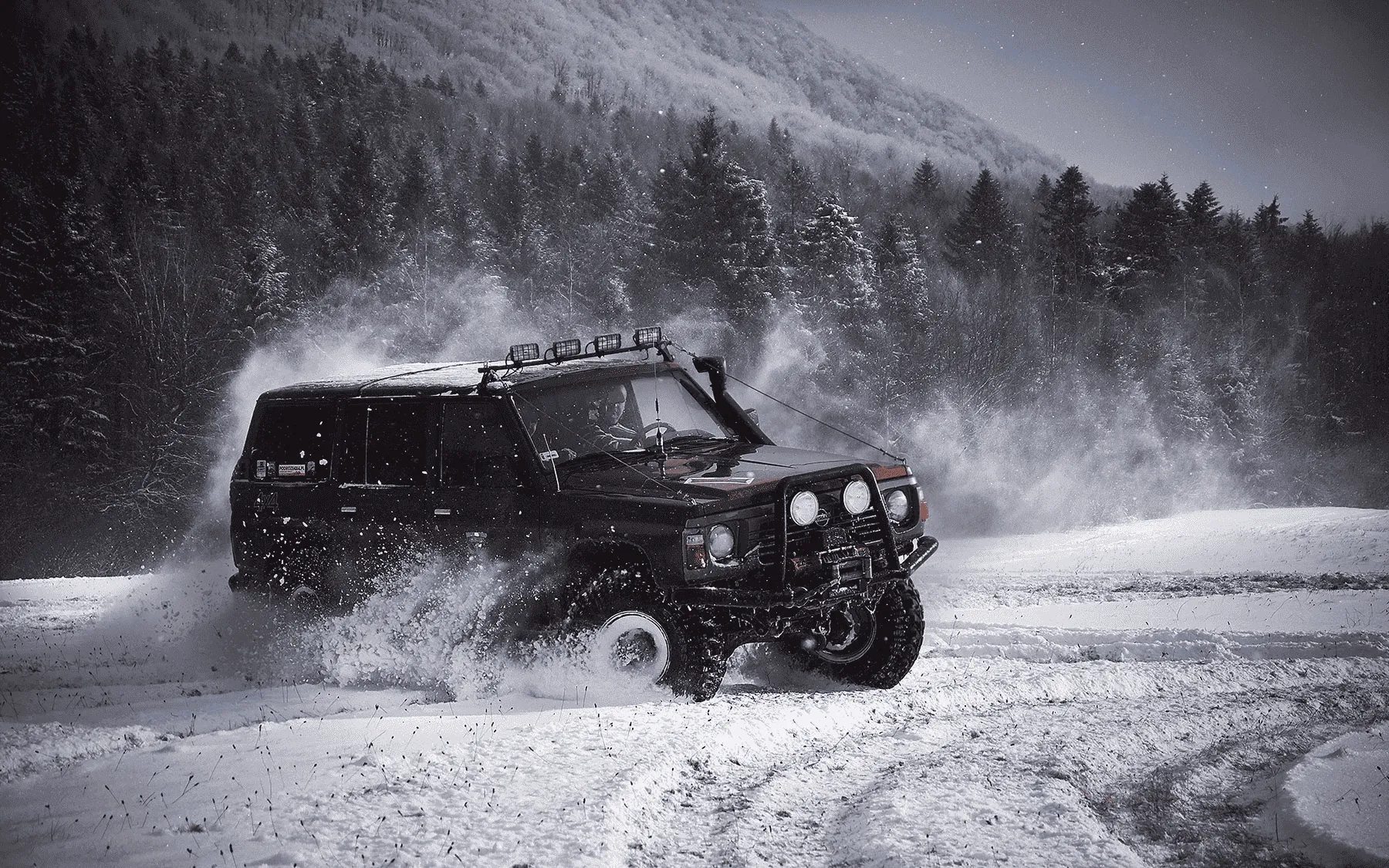 Zimowy overlanding jak - przygotować się na wyprawę 4x4 w mroźnych warunkach